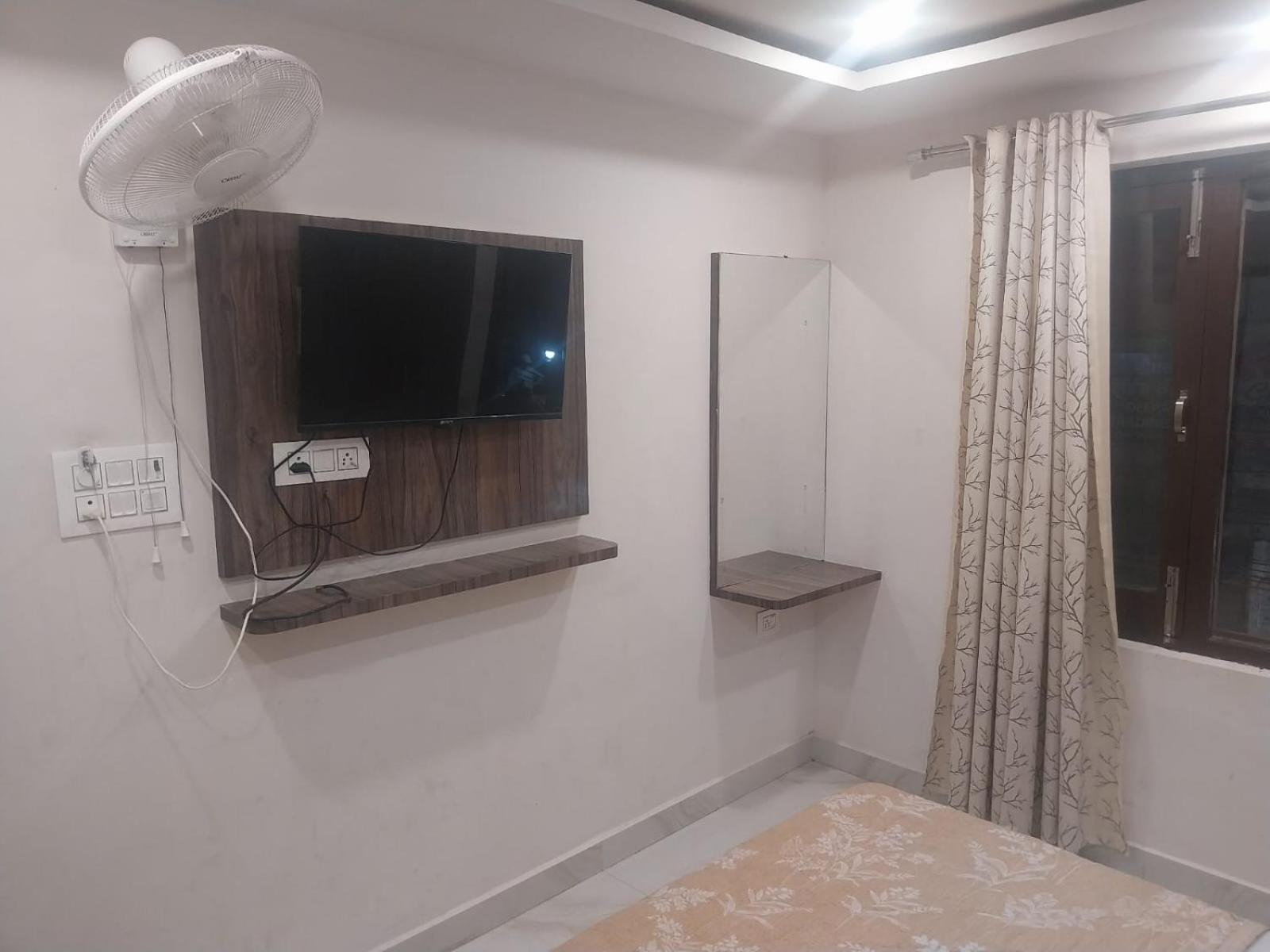 Hotel Rovers Inn Amritsar Esterno foto