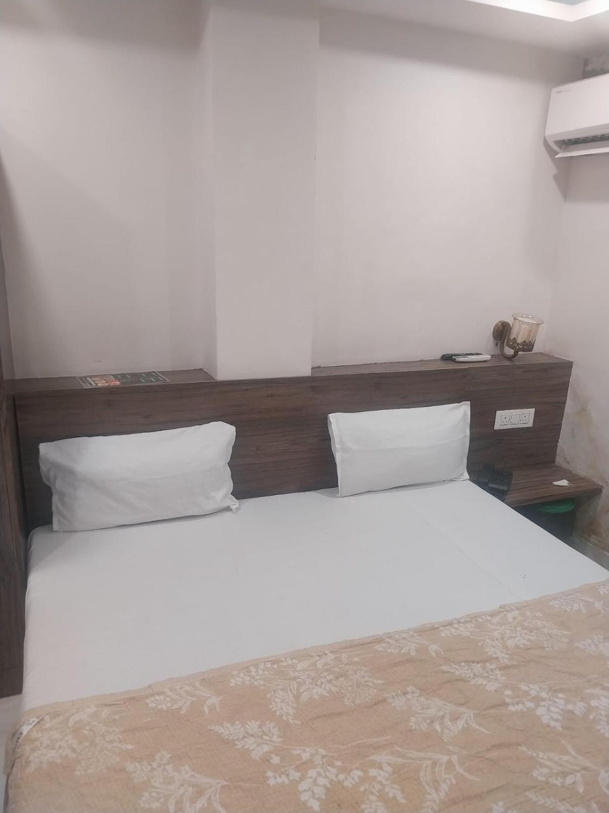 Hotel Rovers Inn Amritsar Camera foto